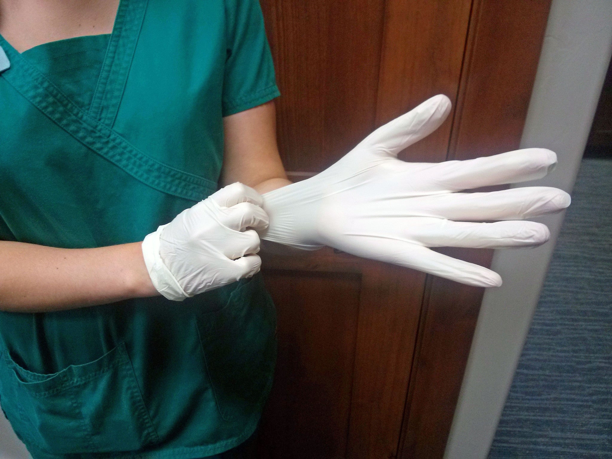 Latex Allergies: Risk Factors, Symptoms, Types and Preventing or Controlling Attacks