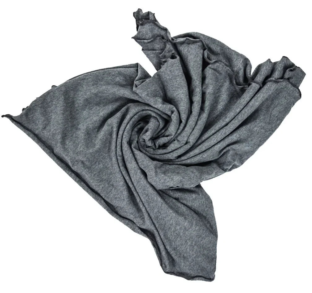 Gray organic cotton shawl with soft melange texture, ideal for sensitive skin.